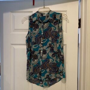 Kut from
The Kloth sleeveless LIKE NEW paisley button down top